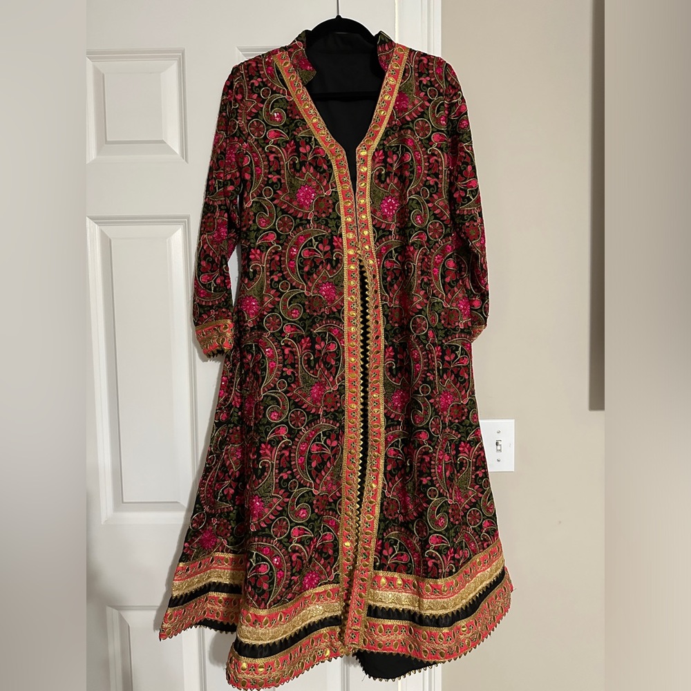 Beautiful designer dress top you can wear with any color skirt or plazo